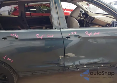 2022 Honda Pilot Awd Special Edition z USA, uszkodzony, nr VIN 5FNYF6H26NB026167